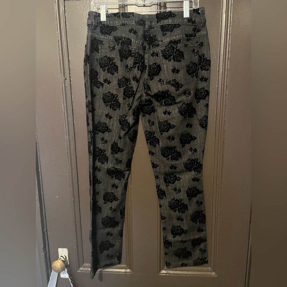 Chicos Platinum Denim - Picture 3 of 3